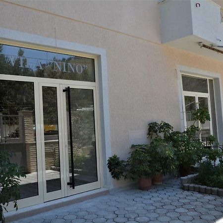 Hotel Vila Nino Berat Buitenkant foto